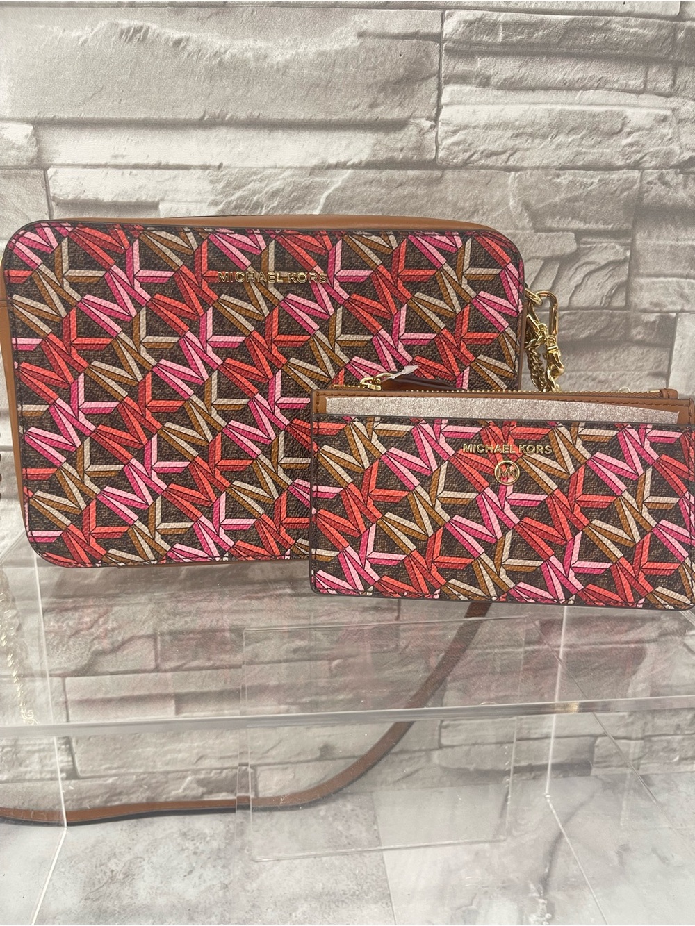 Michael Kors Geometric 3D Logo Camera Crossbody & Matching Wallet Brown Pink Red